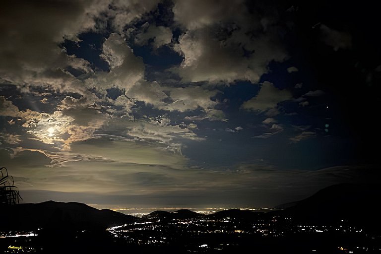 Recanto Pôr do Sol com banheira e lareira